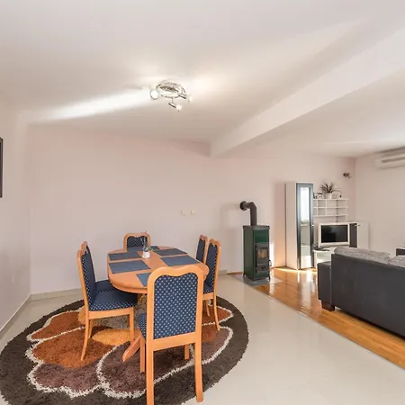 Family Friendly Pool House Ana Near Zadar - Happy Rentals